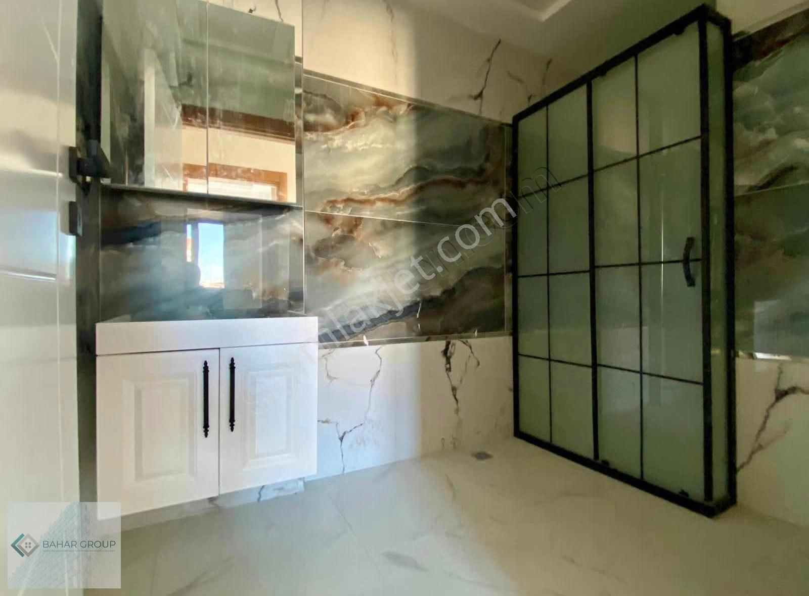 4+1 Tramvay Yakını Meskenli Ultra Lüks Daireler - Görsel 4