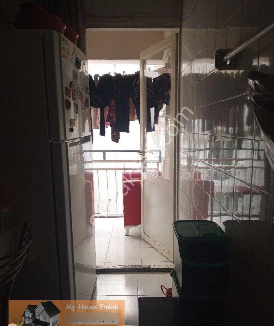 Konak Atilla Mahallesi Beton Yola Yakın Konumda 2+1 Satılık Daire - Görsel 3