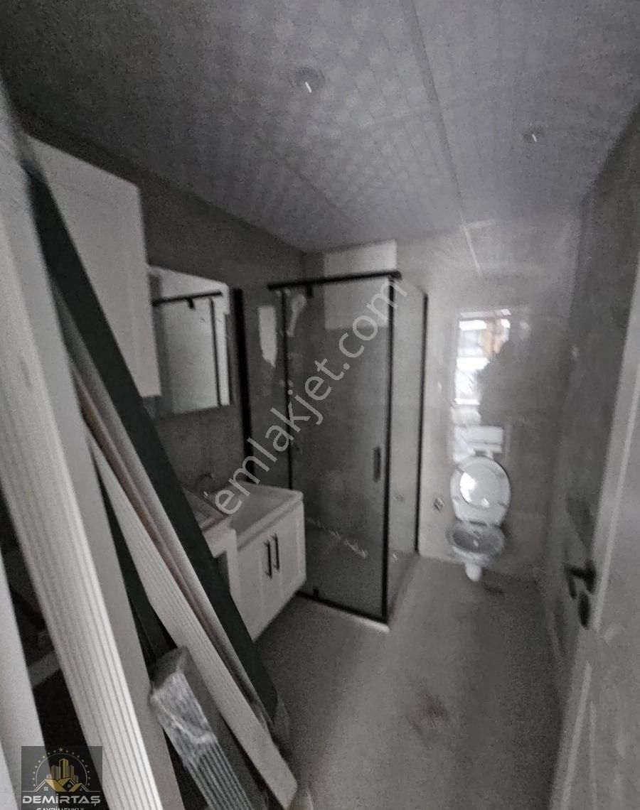 Yenişafakta Site İçinde Satılık Arakat Daire - Görsel 3