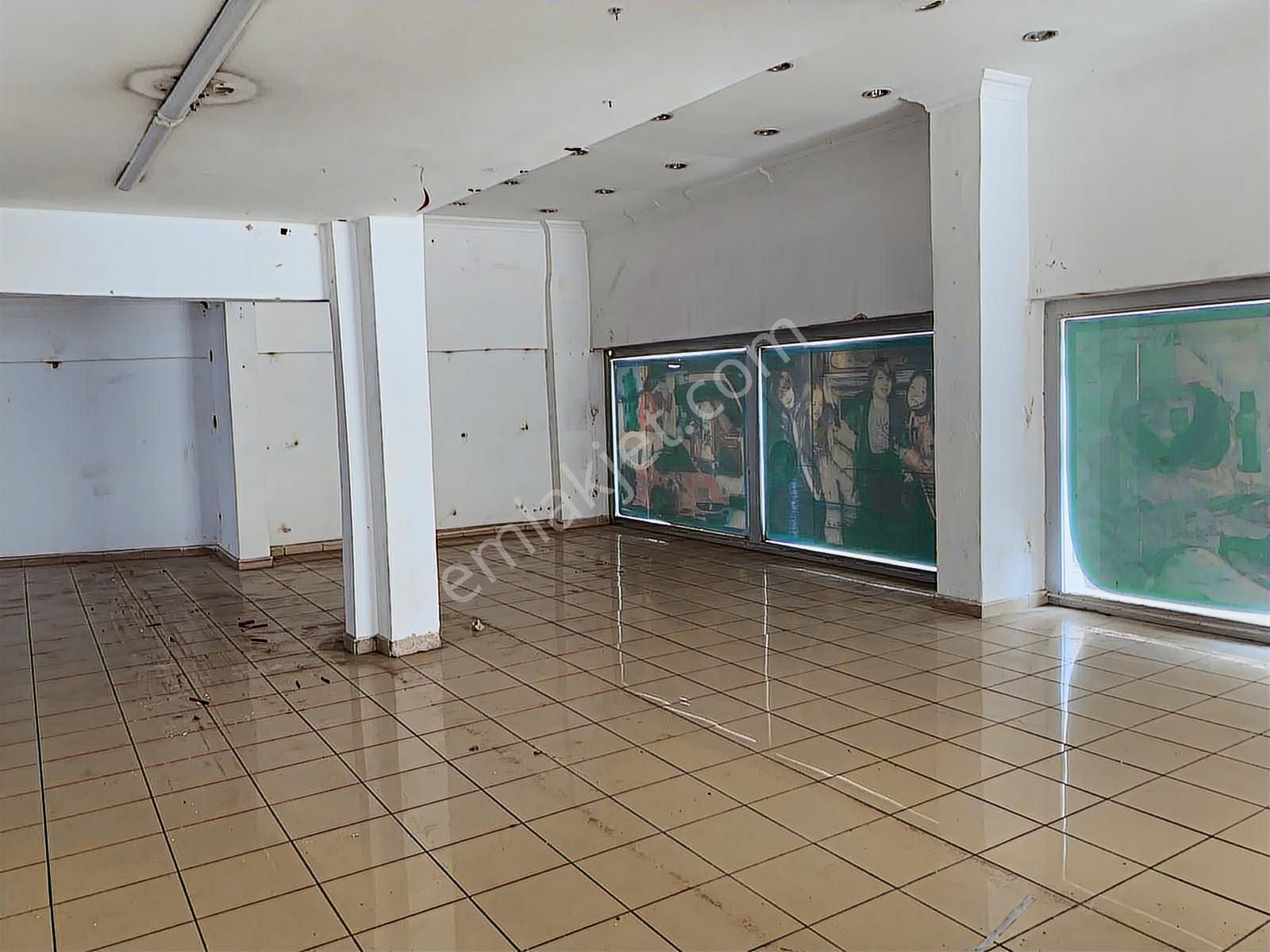 Turyap Leyla Akçınar'dan Eflak Cad. Üzeri Kiralık Mağaza - Görsel 8