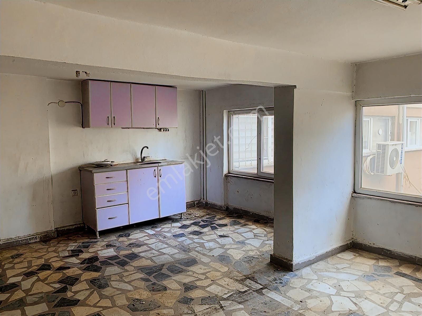 Turyap Leyla Akçınar'dan Eflak Cad. Üzeri Kiralık Mağaza - Görsel 10