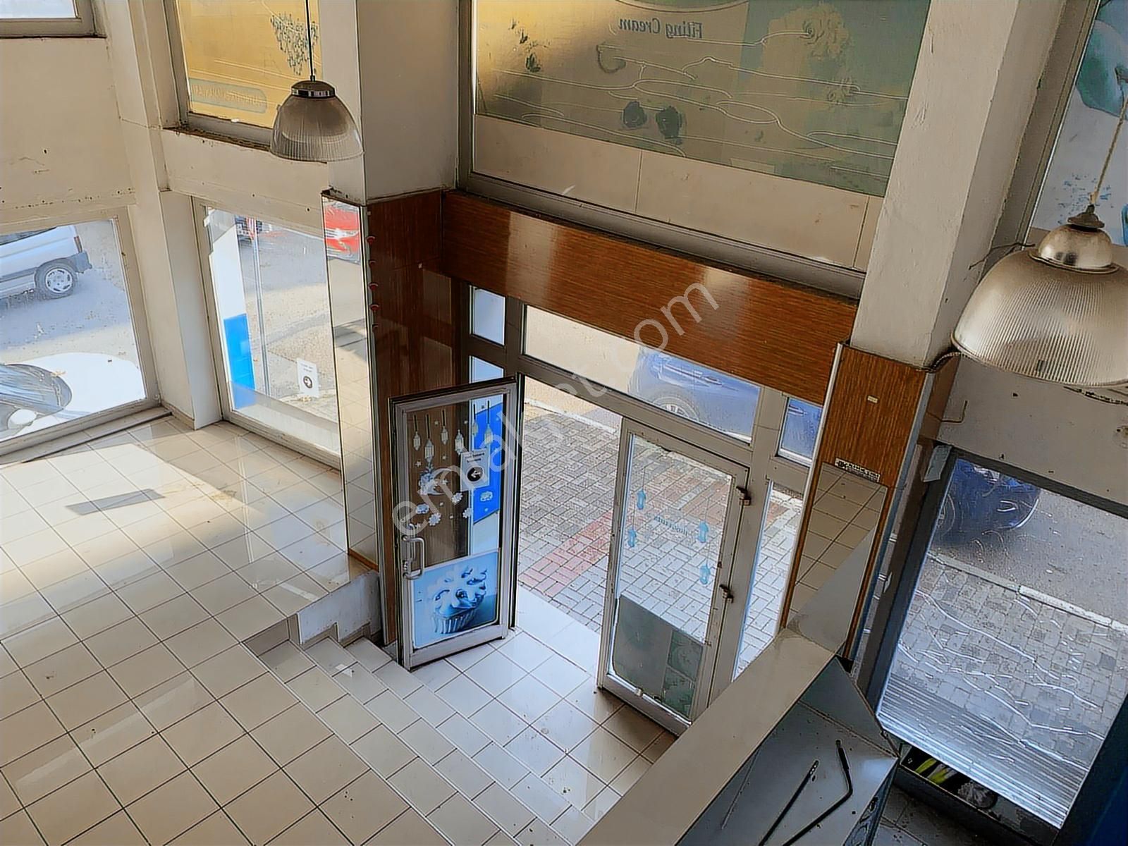 Turyap Leyla Akçınar'dan Eflak Cad. Üzeri Kiralık Mağaza - Görsel 21