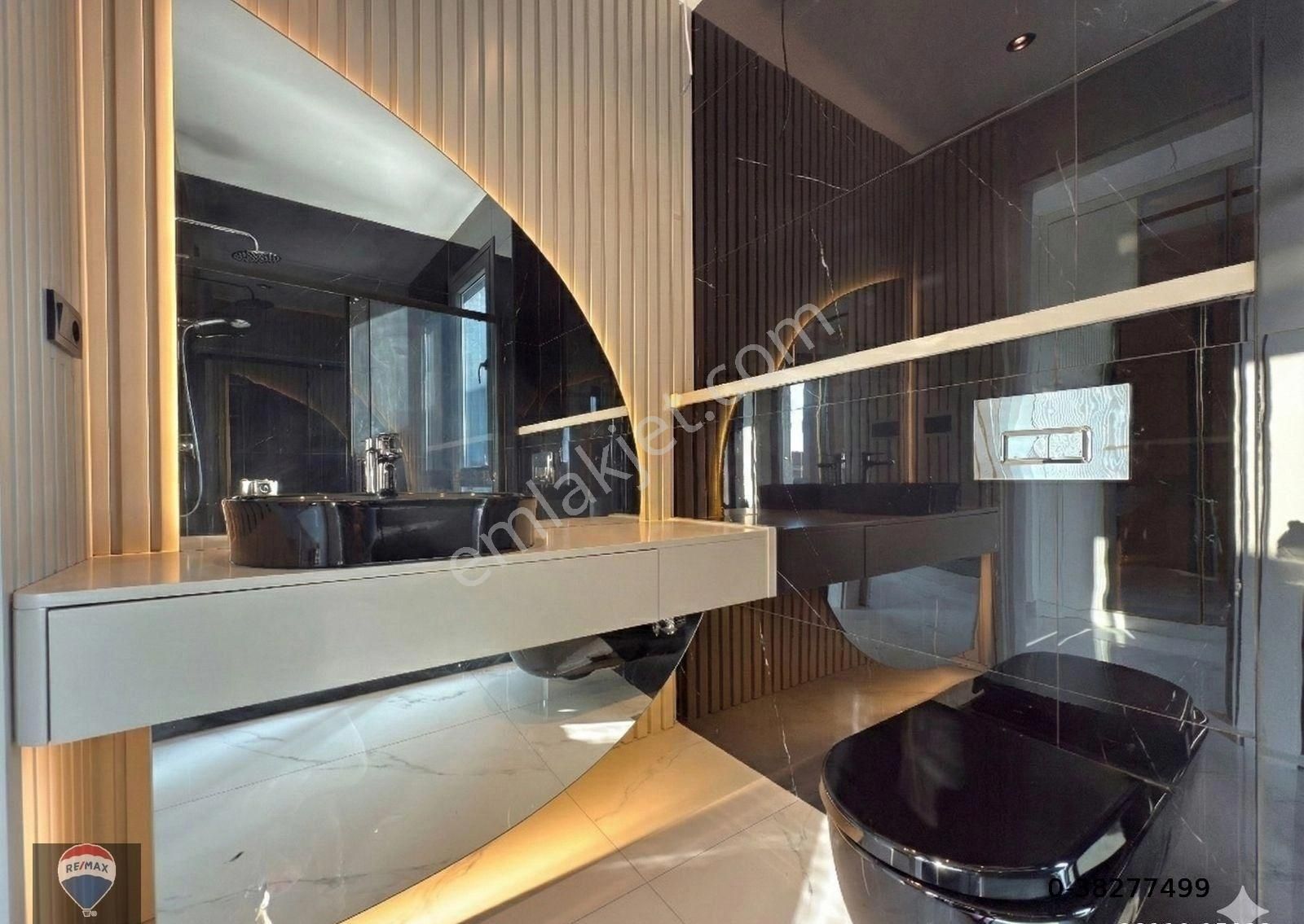 Kuşadasında Satılık Müstakil, Özel Havuzlu, Ve Otopaklı Lüks 4+1 Sıfır Villa - Görsel 35