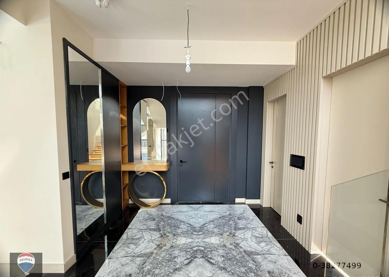 Kuşadasında Satılık Müstakil, Özel Havuzlu, Ve Otopaklı Lüks 4+1 Sıfır Villa - Görsel 26