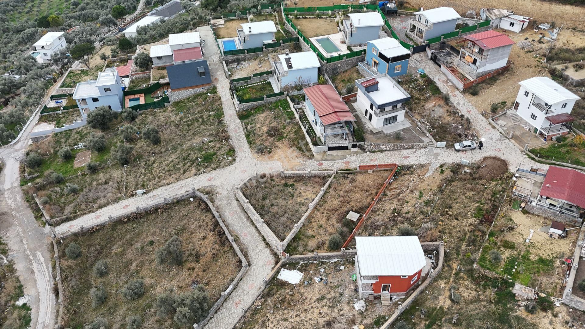 Buca Karacaağaç Hisse Tapulu Elektrik Su Köşe Oturmuş Sitede Manzaralı - Görsel 35