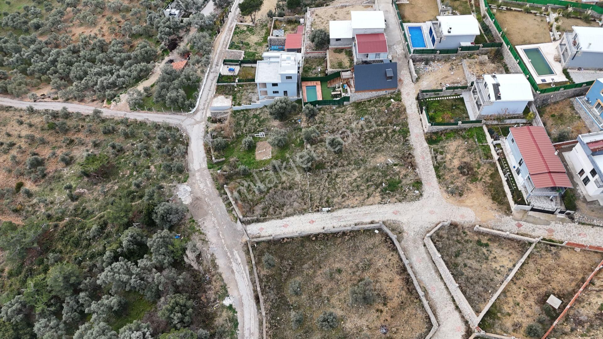 Buca Karacaağaç Hisse Tapulu Elektrik Su Köşe Oturmuş Sitede Manzaralı - Görsel 18