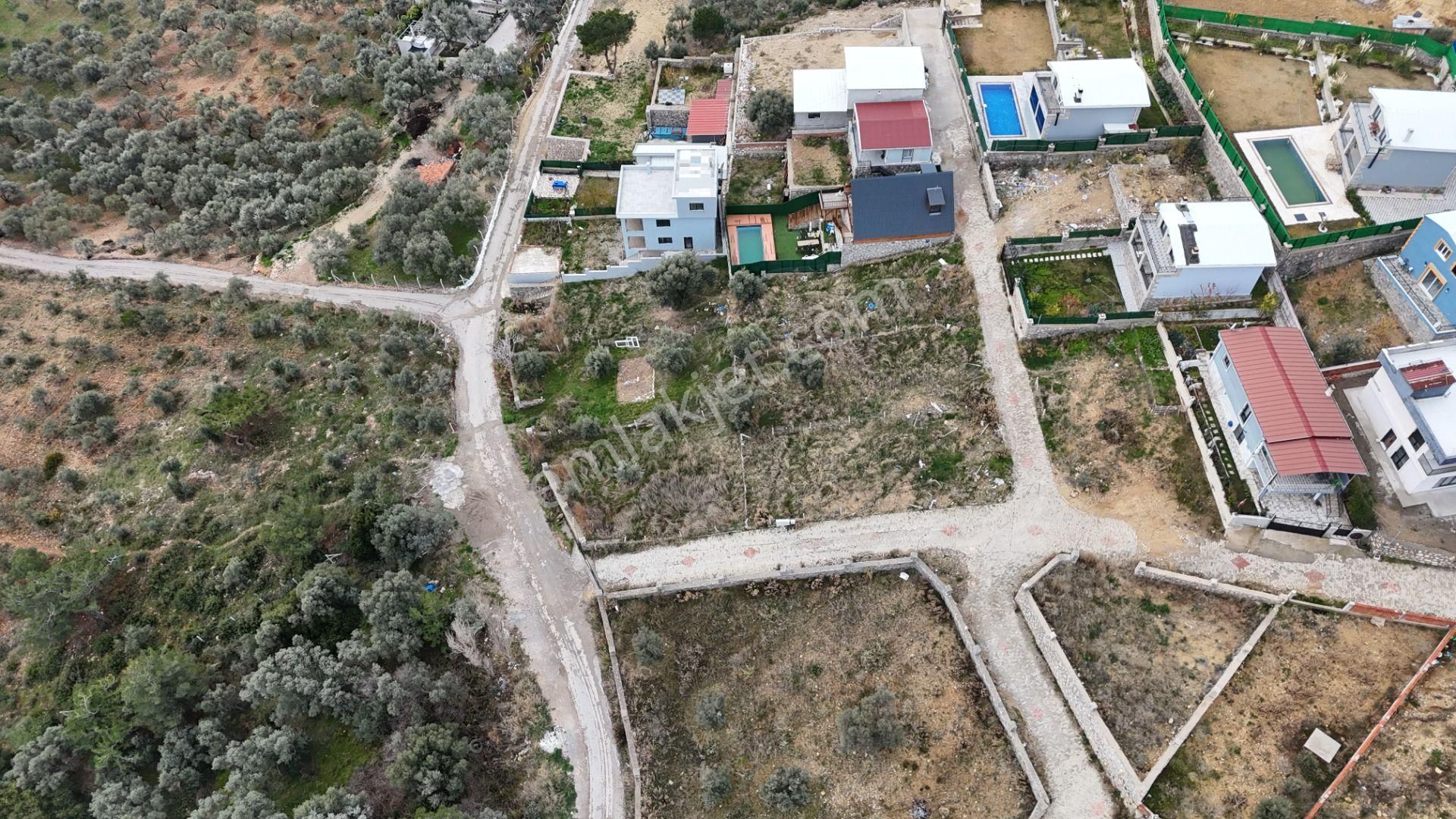 Buca Karacaağaç Hisse Tapulu Elektrik Su Köşe Oturmuş Sitede Manzaralı - Görsel 16