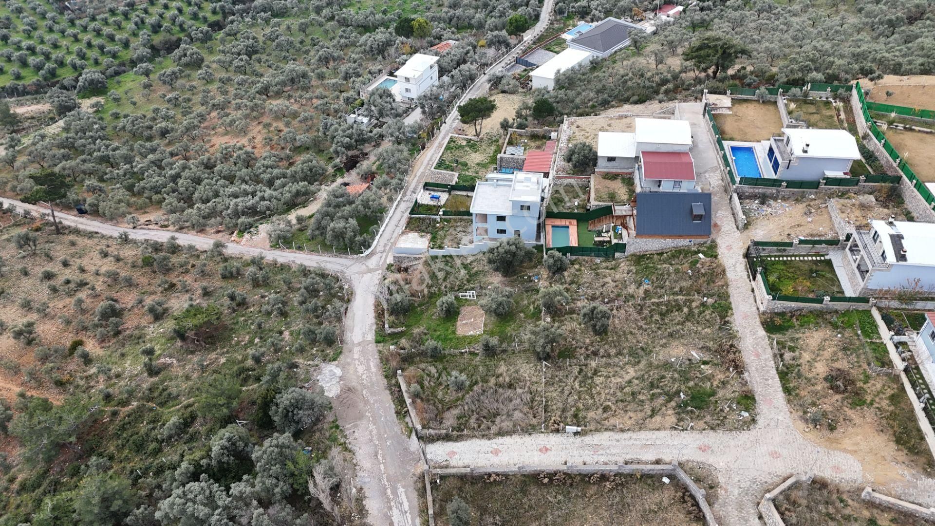 Buca Karacaağaç Hisse Tapulu Elektrik Su Köşe Oturmuş Sitede Manzaralı - Görsel 12