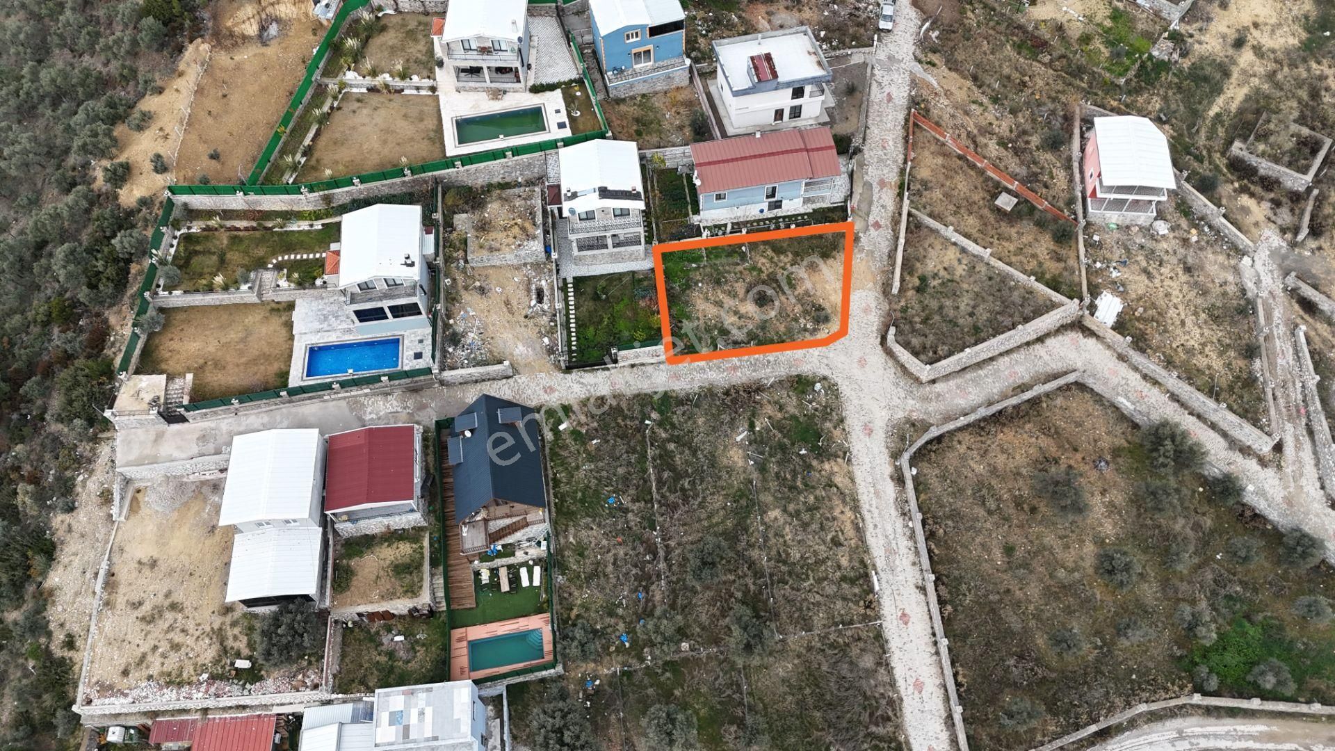 Buca Karacaağaç Hisse Tapulu Elektrik Su Köşe Oturmuş Sitede Manzaralı - Görsel 17