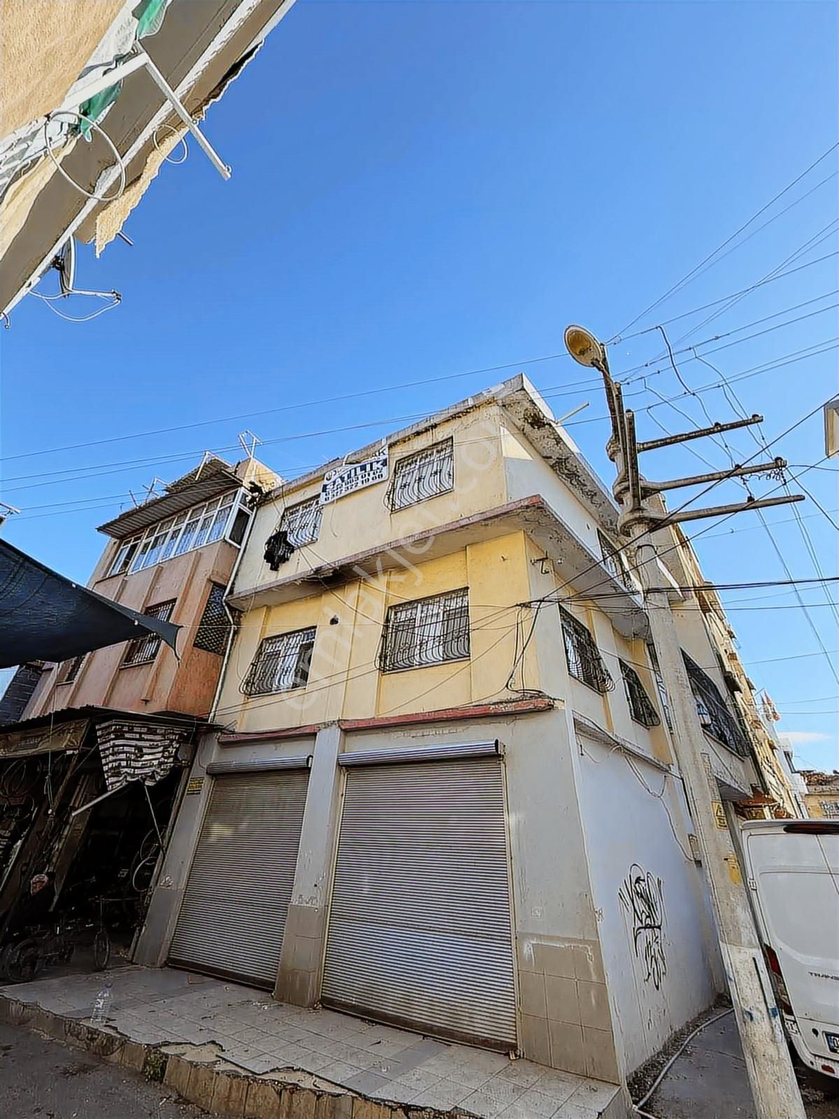 3ev Emlaktan Kocavezirde İşyeri Ve 2 Katlı Daire