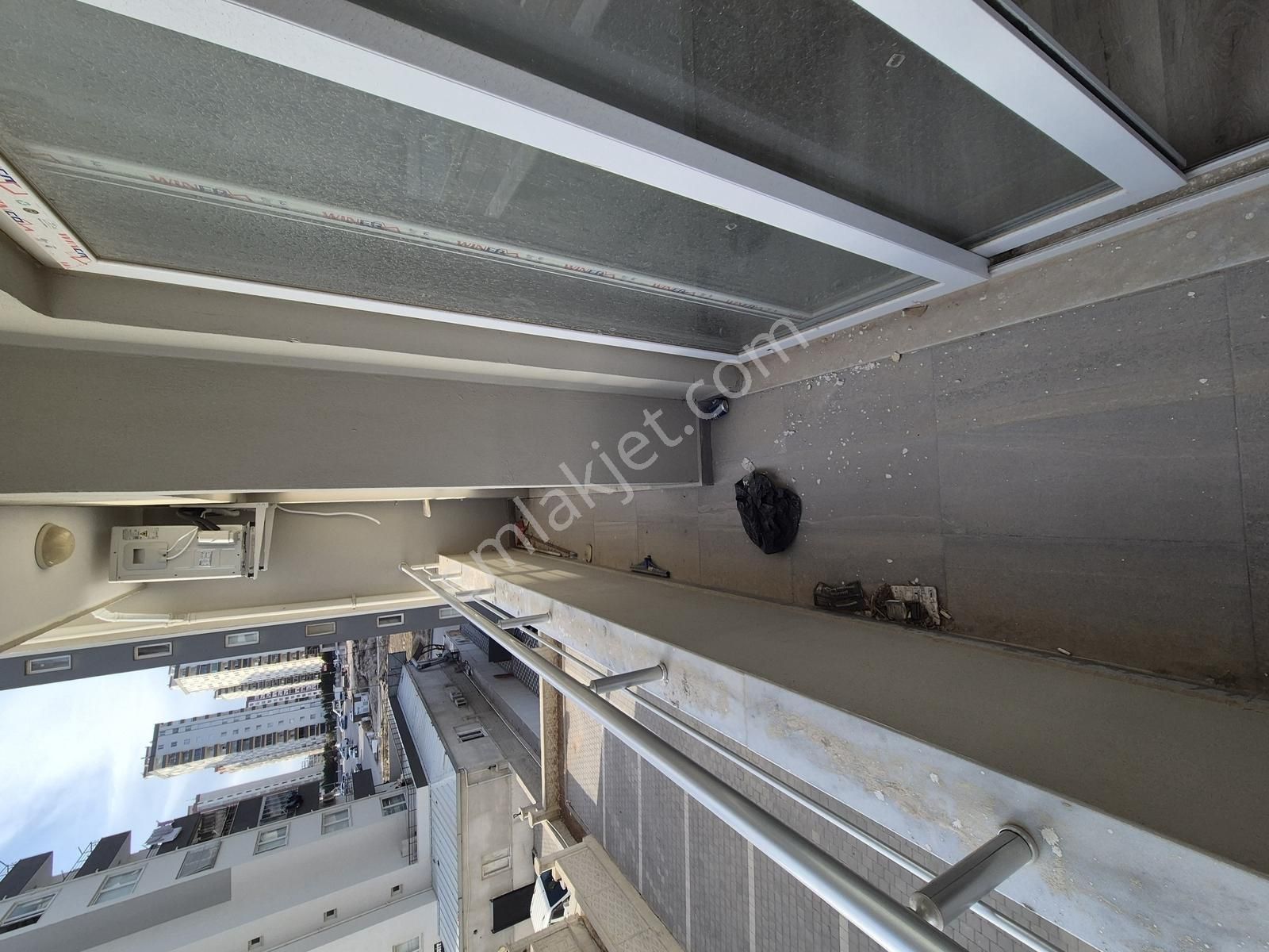 Gültepe'de 1+1 Klimalı 3'lü Ankastreli Şofbenli Kiralık Daire - Görsel 8