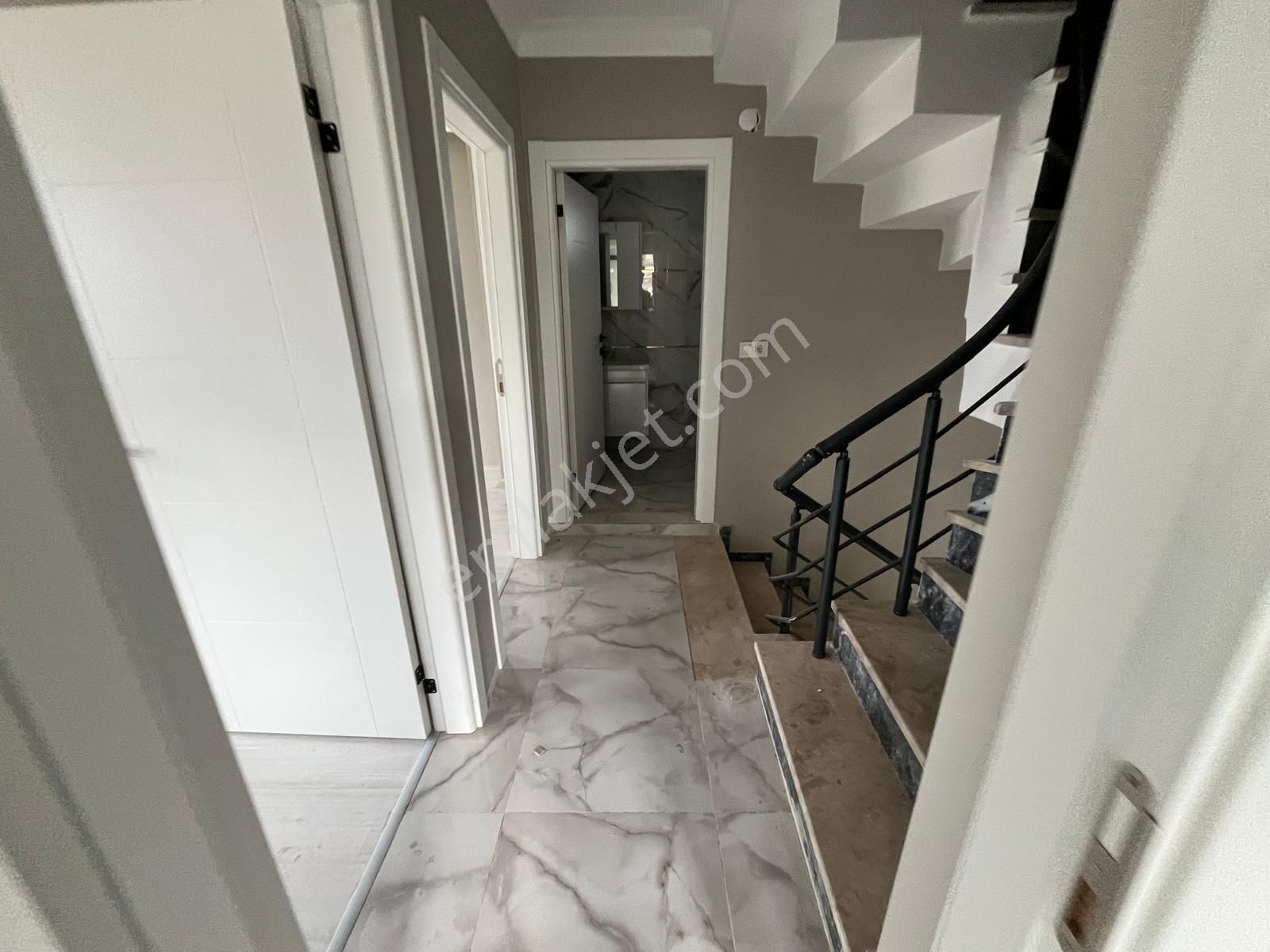 Marmaraereğlisi Aileye Uygun Satılık Villa - Görsel 8