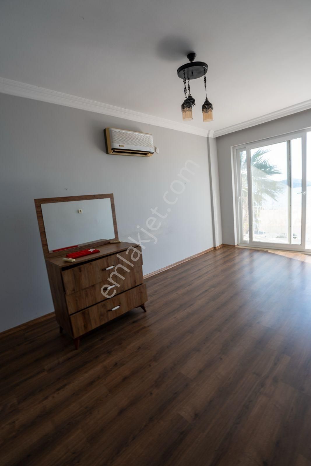 Havuzlu Denize Sıfır Villa - Görsel 26