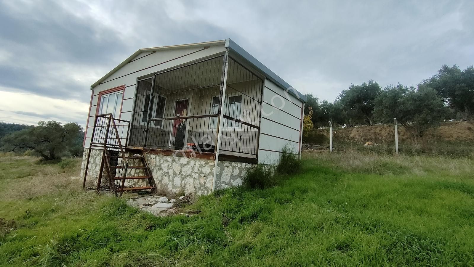 Kemalpaşa Vişneli'de 1+1evi Olan Yola Cepheli 5560 M2 Bağ-tarla - Görsel 2