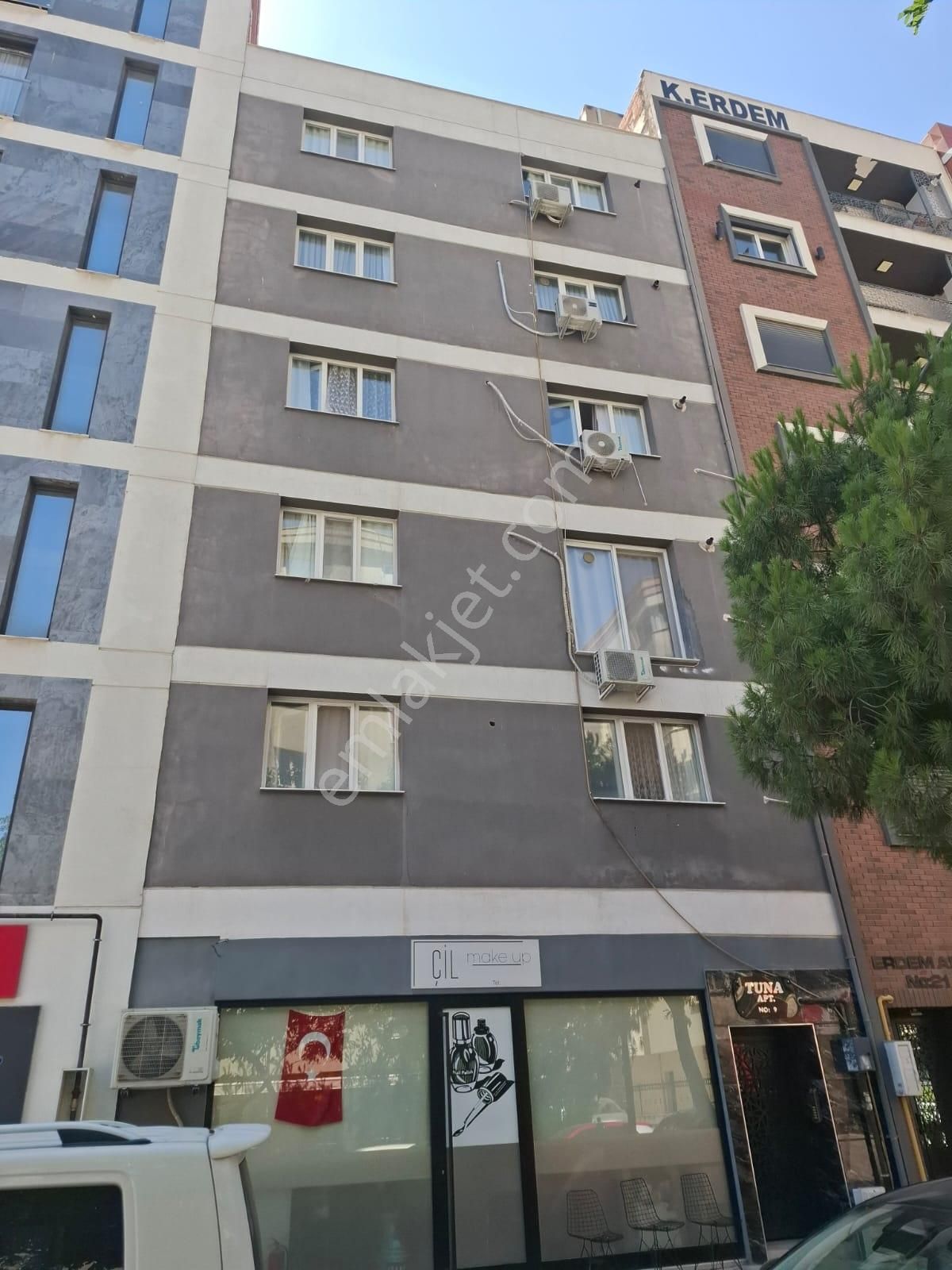 Bornova Ege Ünv. Hastanesi Ve Metroya 5 Dk. 1+1 Satılık Daire - Görsel 4