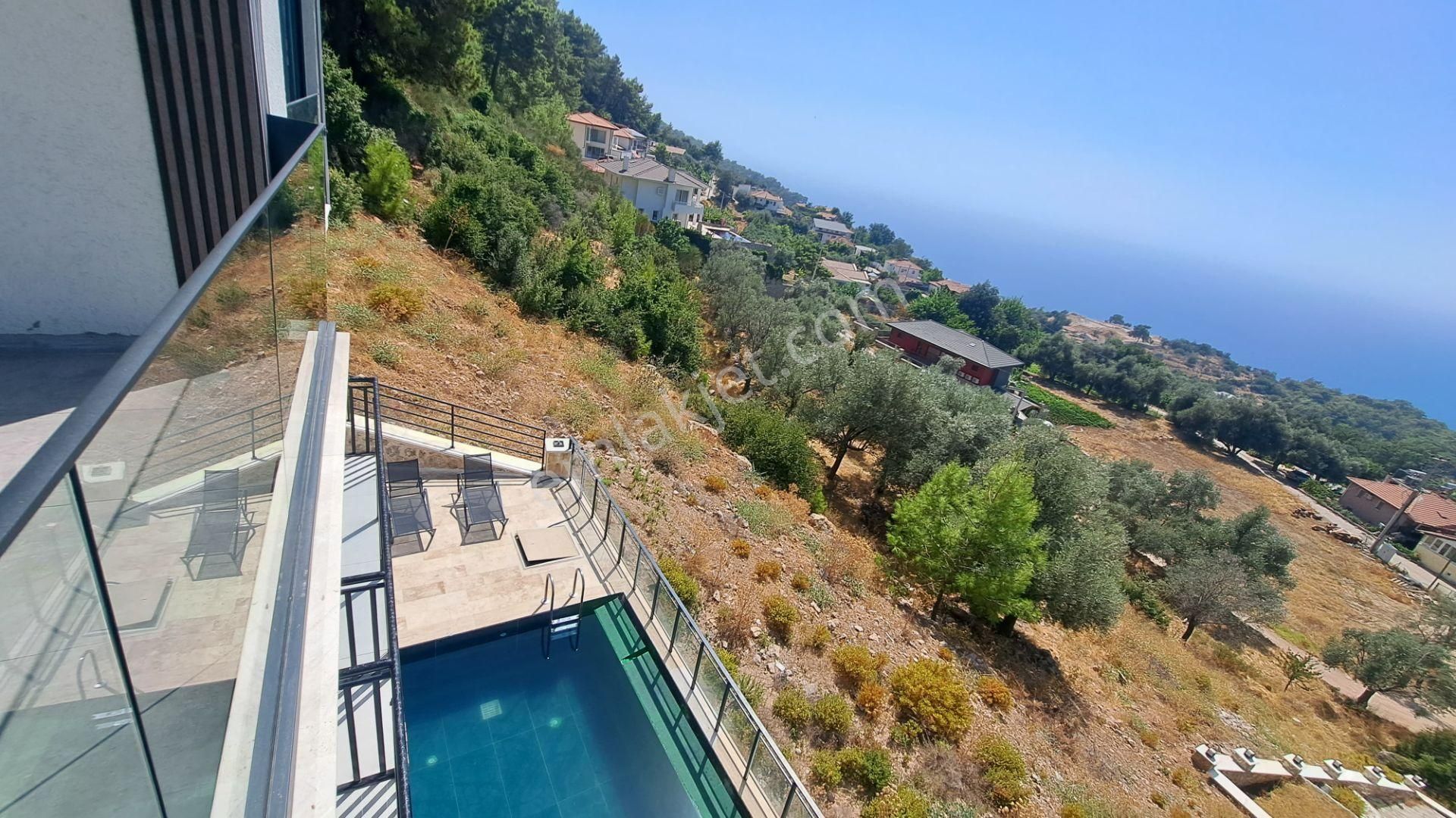 Stop’tan Dünyaca Ünlü Faralya’da Full Deniz Manzaralı 370m² Tripleks Villa - Görsel 12