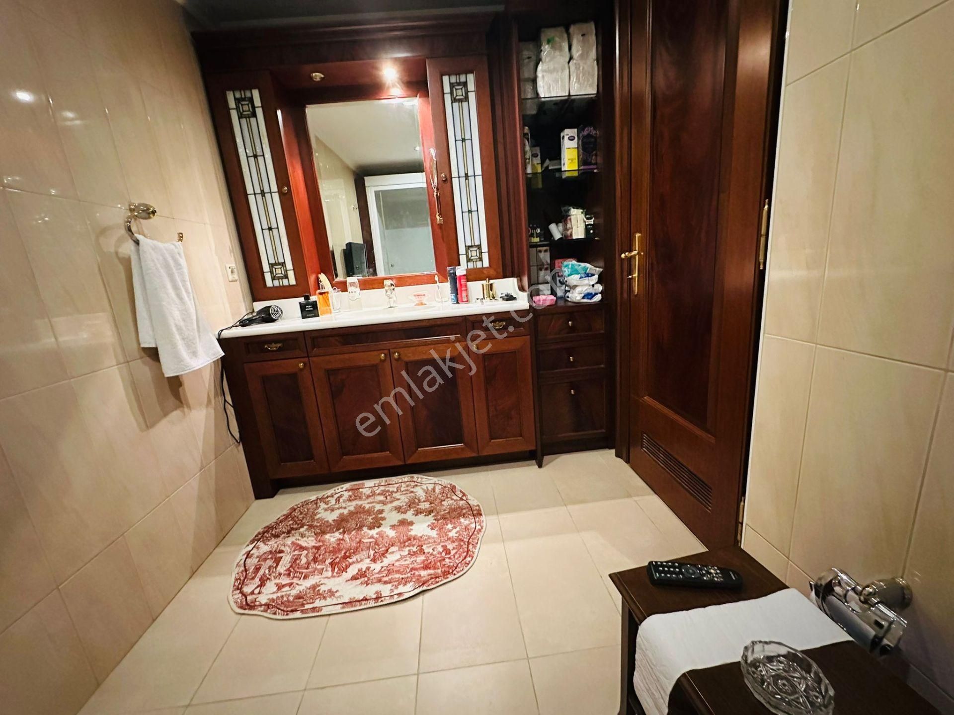 Sarıkonaklar Sıtesınde Satılık Garaj Cıkıslı Catı Dubleksı - Görsel 18