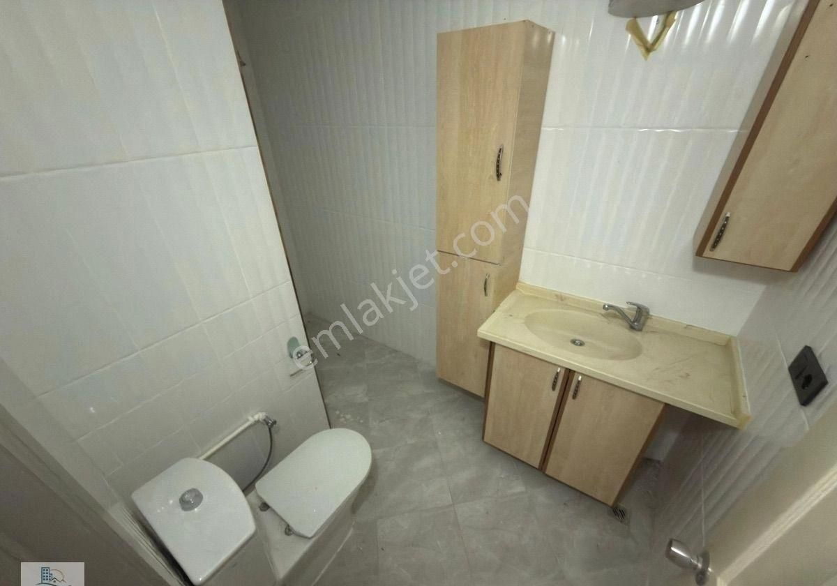 Altunkum‘da Denize 150 Metre Mesafede Havuzlu Sitede 2 + 1 Ayrı Mutfak Daire - Görsel 12