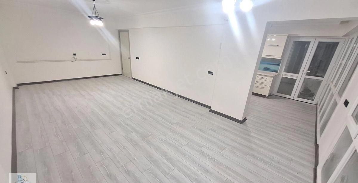 Altunkum‘da Denize 150 Metre Mesafede Havuzlu Sitede 2 + 1 Ayrı Mutfak Daire - Görsel 22