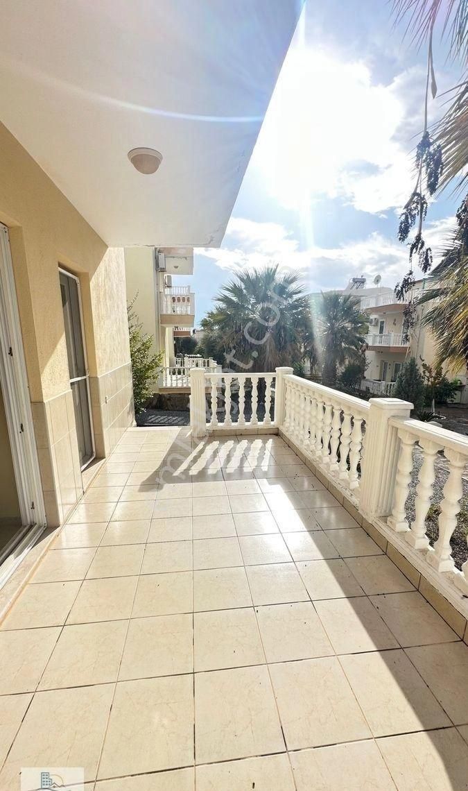 Didim Fevzipaşa Mahallesinde 400 Metre Arsa İçinde Tam Müstakil Havuzlu Site İçerisinde 5+1 Villa - Görsel 23