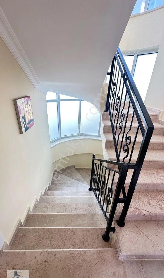 Didim Fevzipaşa Mahallesinde 400 Metre Arsa İçinde Tam Müstakil Havuzlu Site İçerisinde 5+1 Villa - Görsel 6