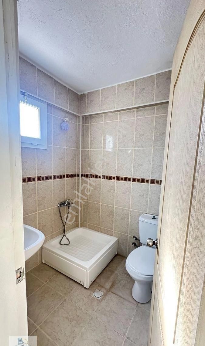 Didim Fevzipaşa Mahallesinde 400 Metre Arsa İçinde Tam Müstakil Havuzlu Site İçerisinde 5+1 Villa - Görsel 4