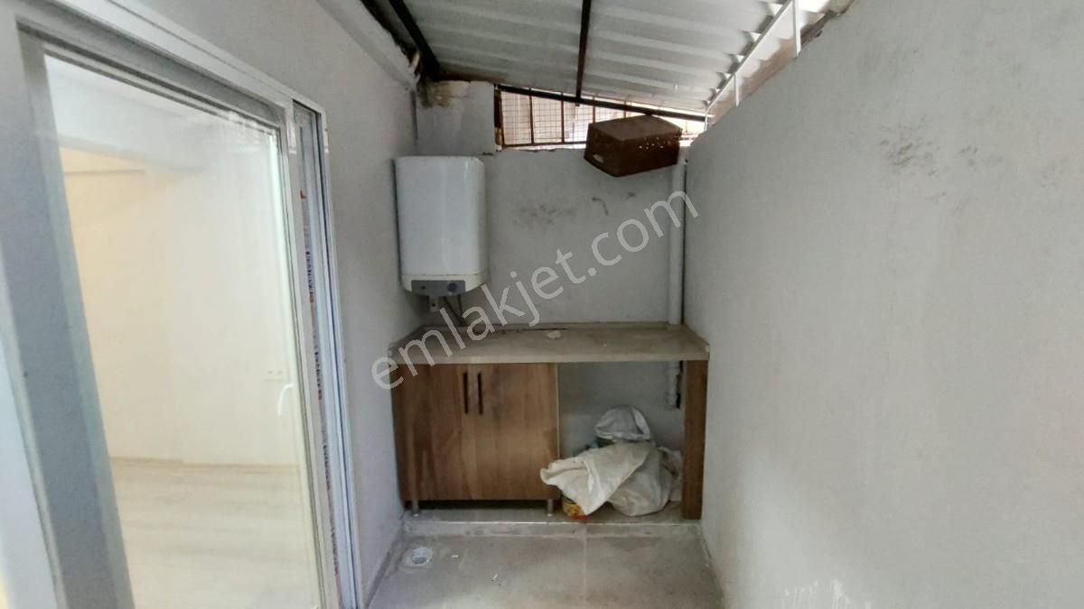 Kuşadası Merkezde Sahile 150 Metre Satılık Daire - Görsel 18