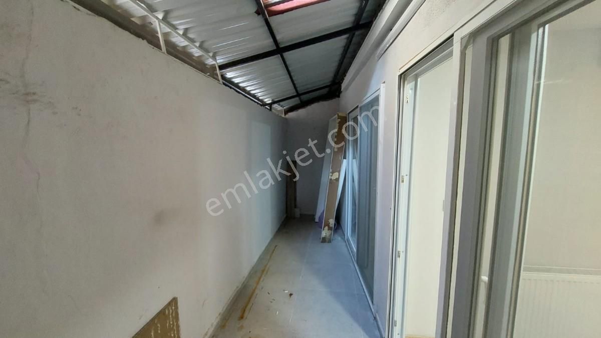 Kuşadası Merkezde Sahile 150 Metre Satılık Daire - Görsel 17