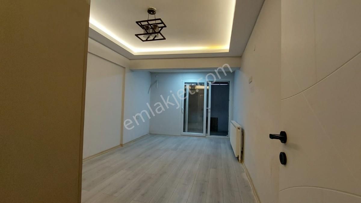 Kuşadası Merkezde Sahile 150 Metre Satılık Daire - Görsel 20