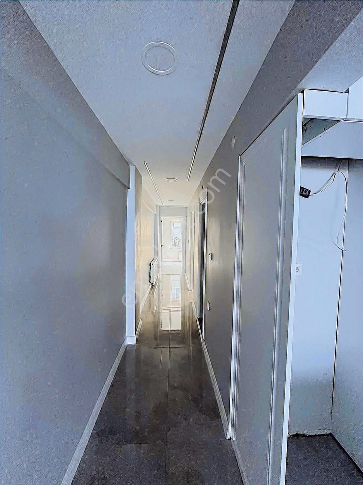Güzelyalı Merkezde Denize Sıfır Lüx 2+1 Daire - Görsel 7
