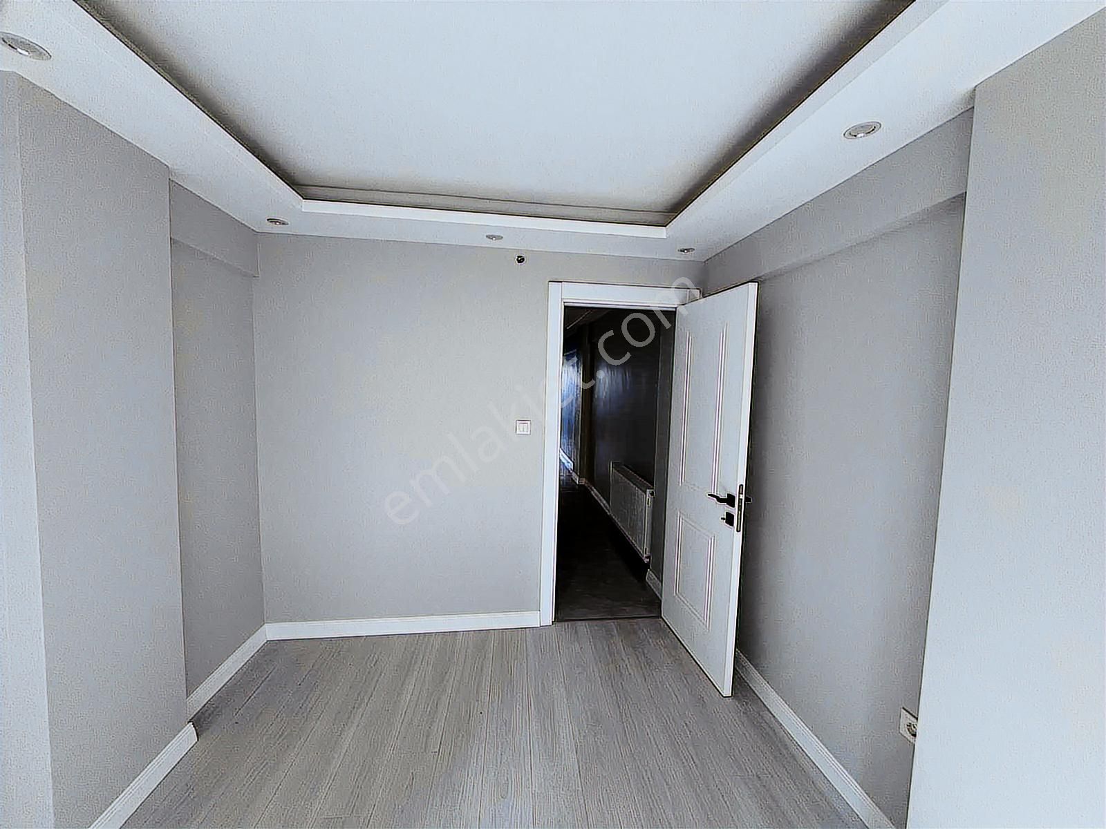 Güzelyalı Merkezde Denize Sıfır Lüx 2+1 Daire - Görsel 20
