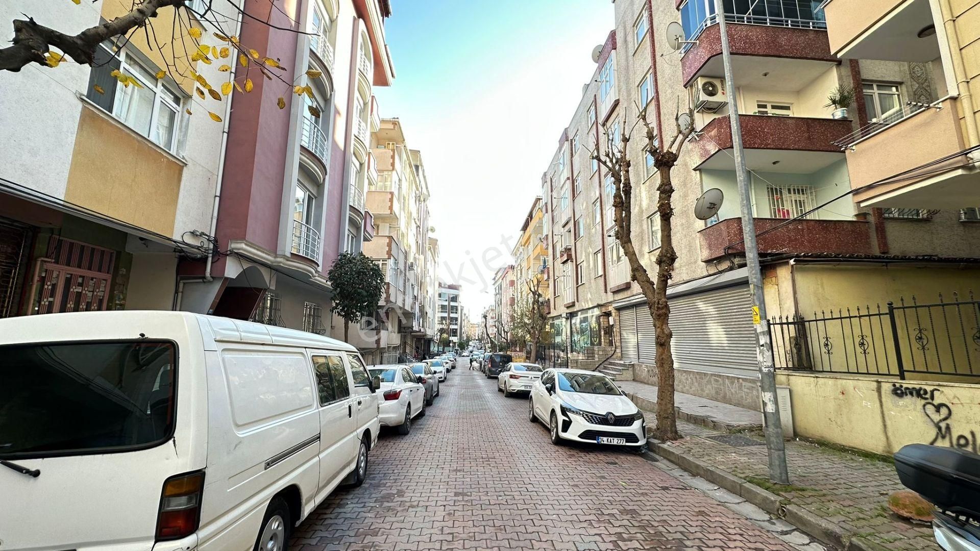 Başokur'dan Bahçelievler Soğanlı'da Genç Binada 2+1 - Görsel 4