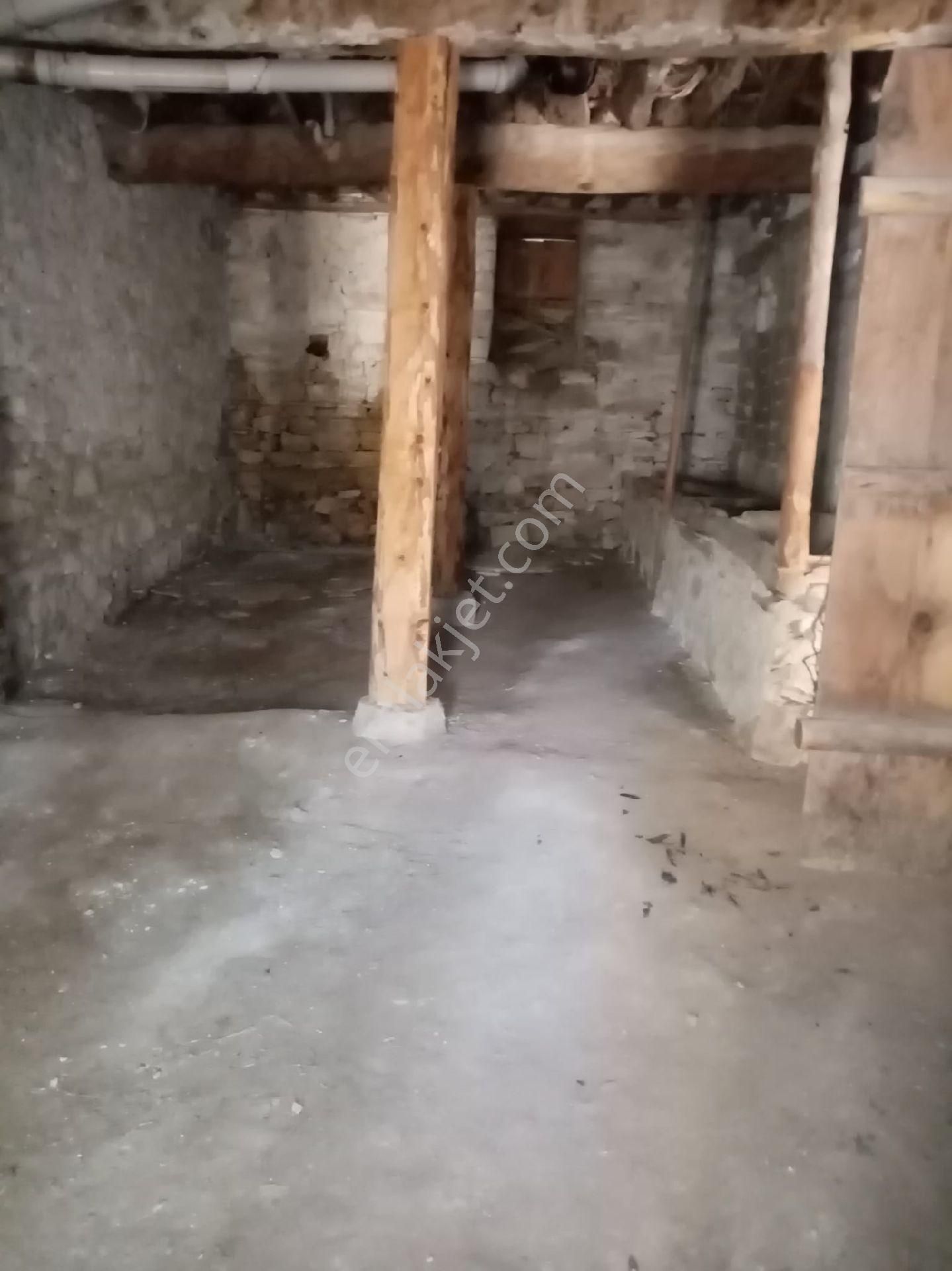 Wisrem Burdur'dan Satılık Müstakil Köy Evi - Görsel 5