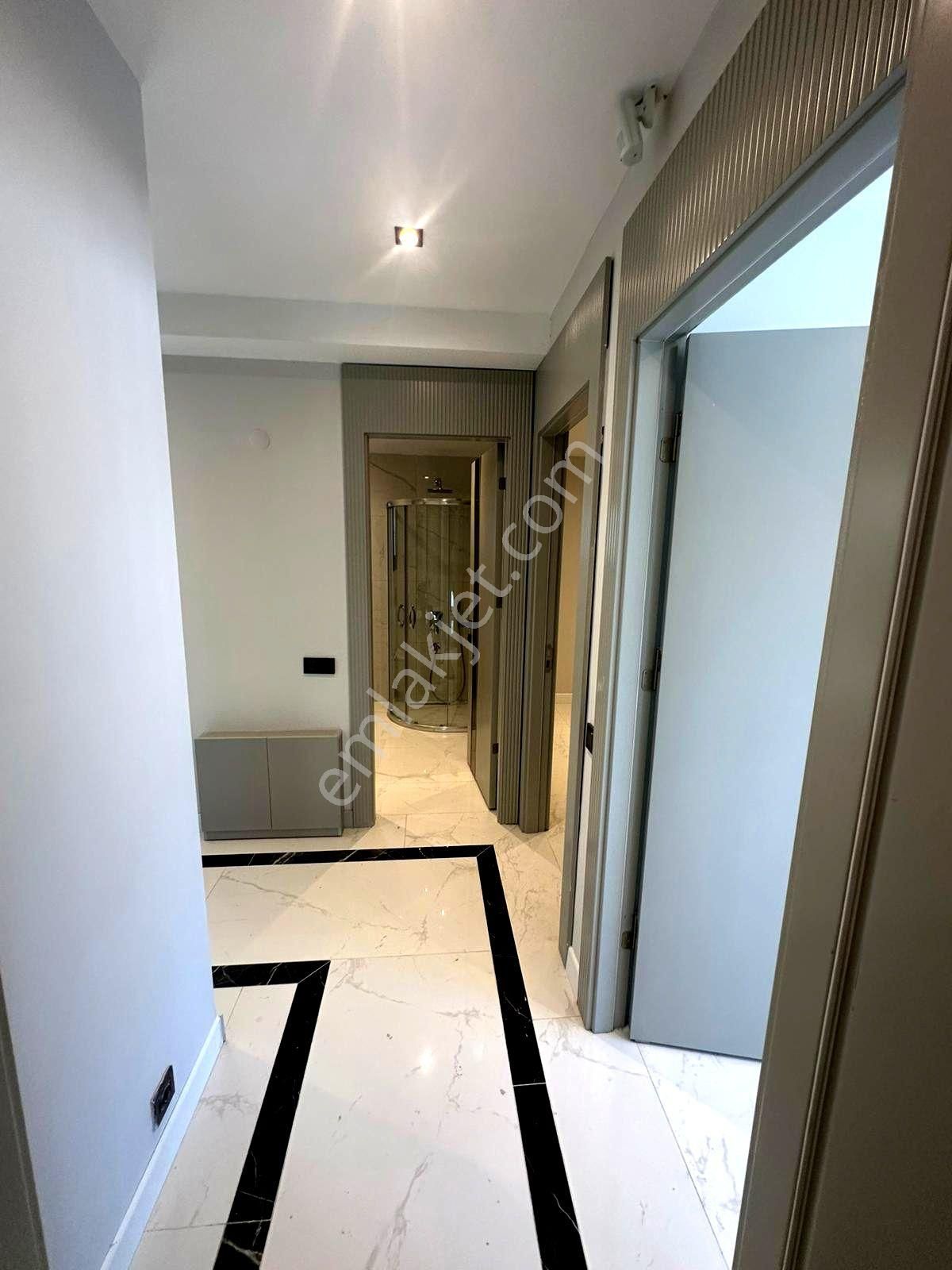 Kuşadasında Plaja Ve Alış Veriş Mağ.yakın Havuzlu Sitede Sıfır Villa - Görsel 30