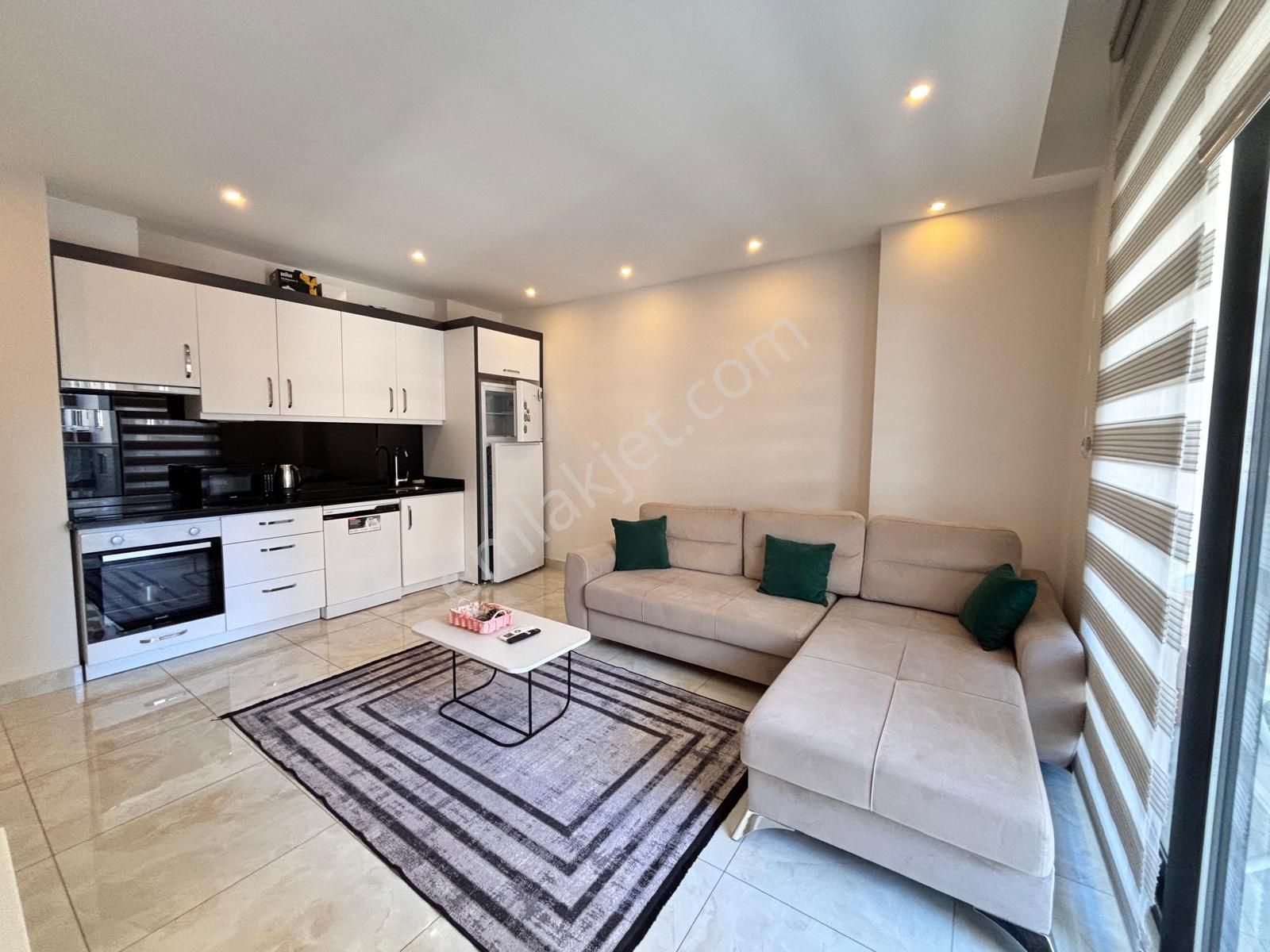 Alanya Kızlar Pınarı Mahallesinde Satılık 2+1 Daire
