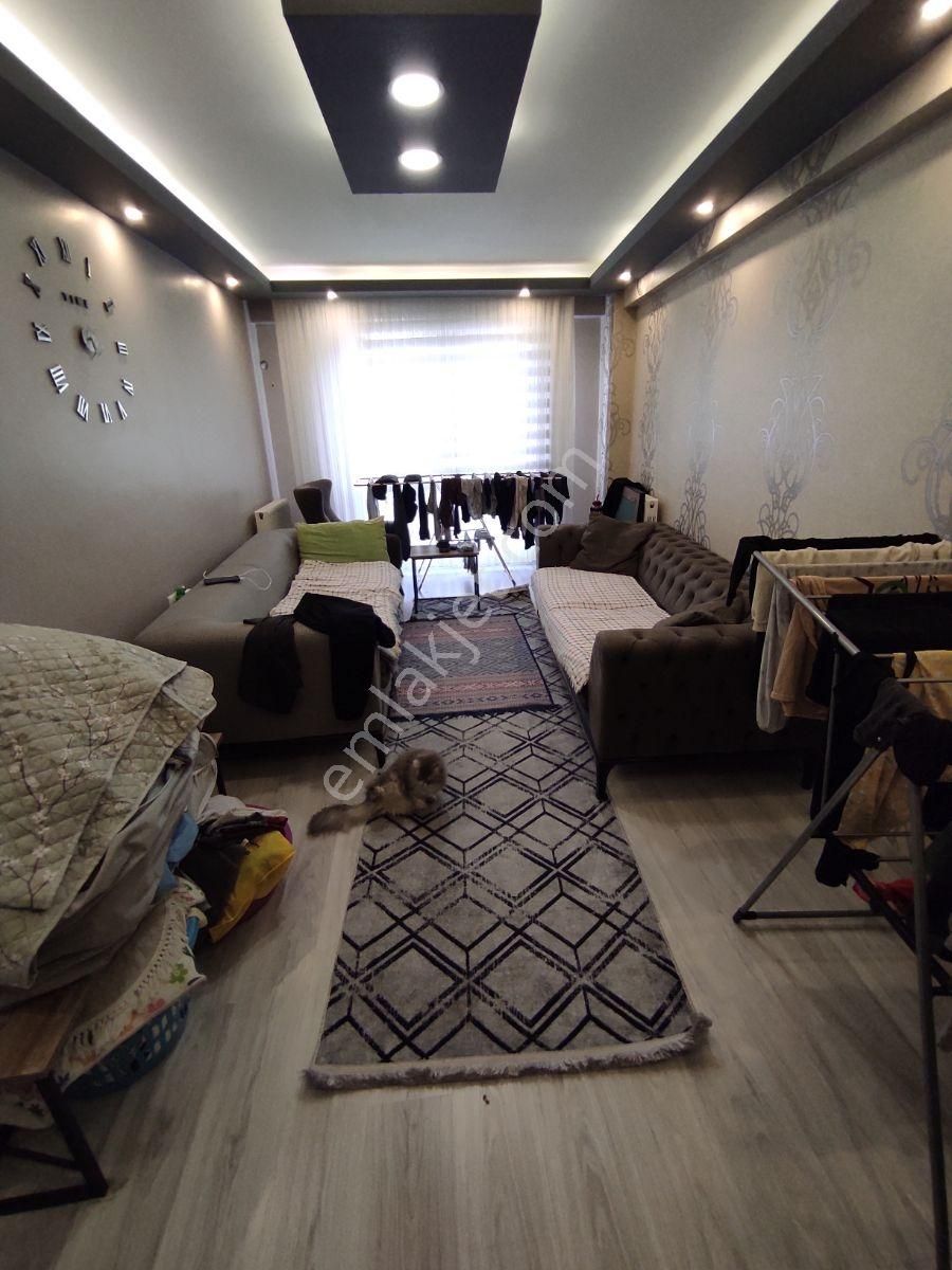 Fazelden Tramvaya Yürüme Mesafesinde Asansörlü İskanlı 2+1 - Görsel 4