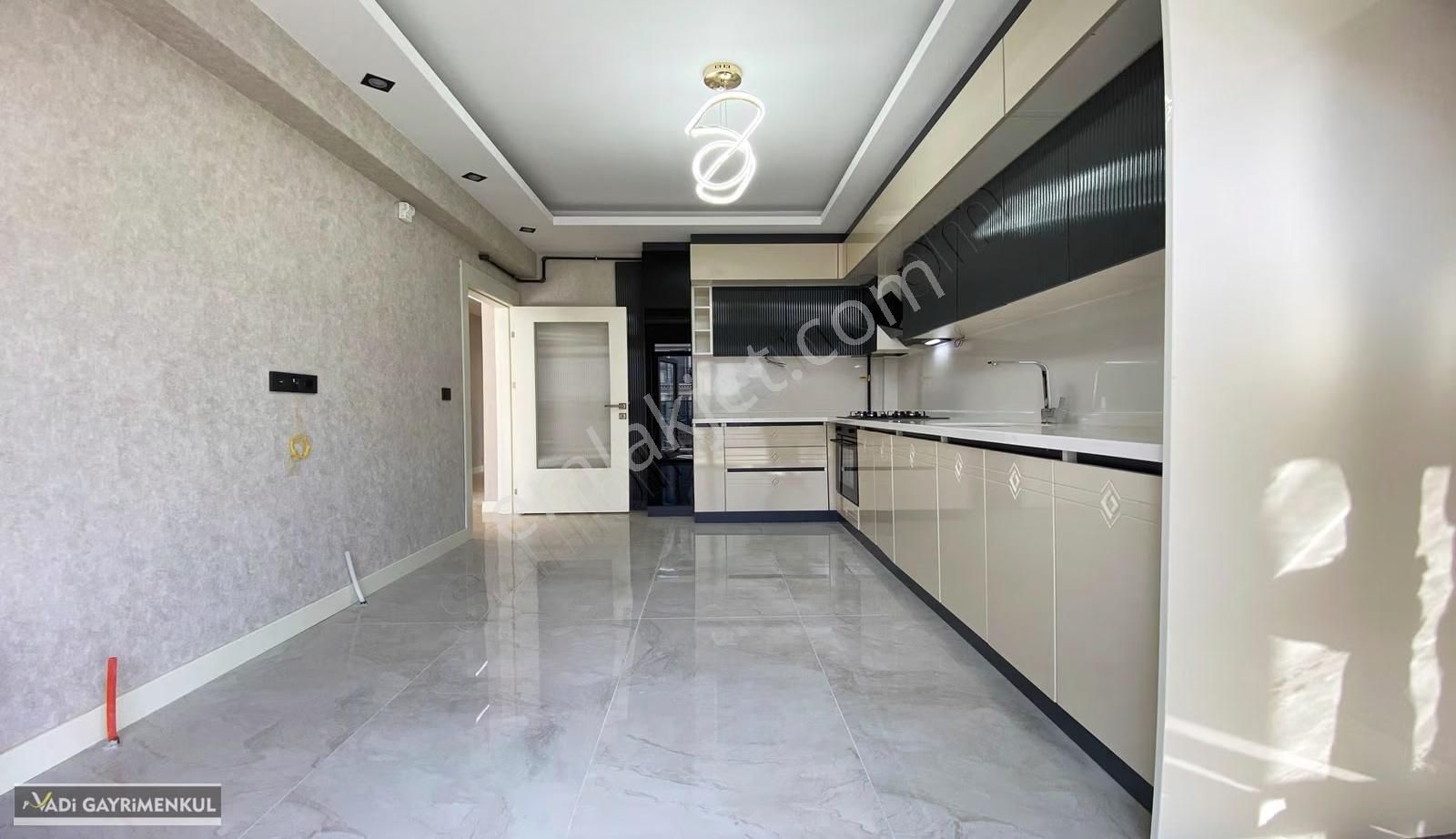 Vadi'den Hisar'da Bulvar Yakını Katta Göz Kamaştıran 3+1 Daire ! - Görsel 4