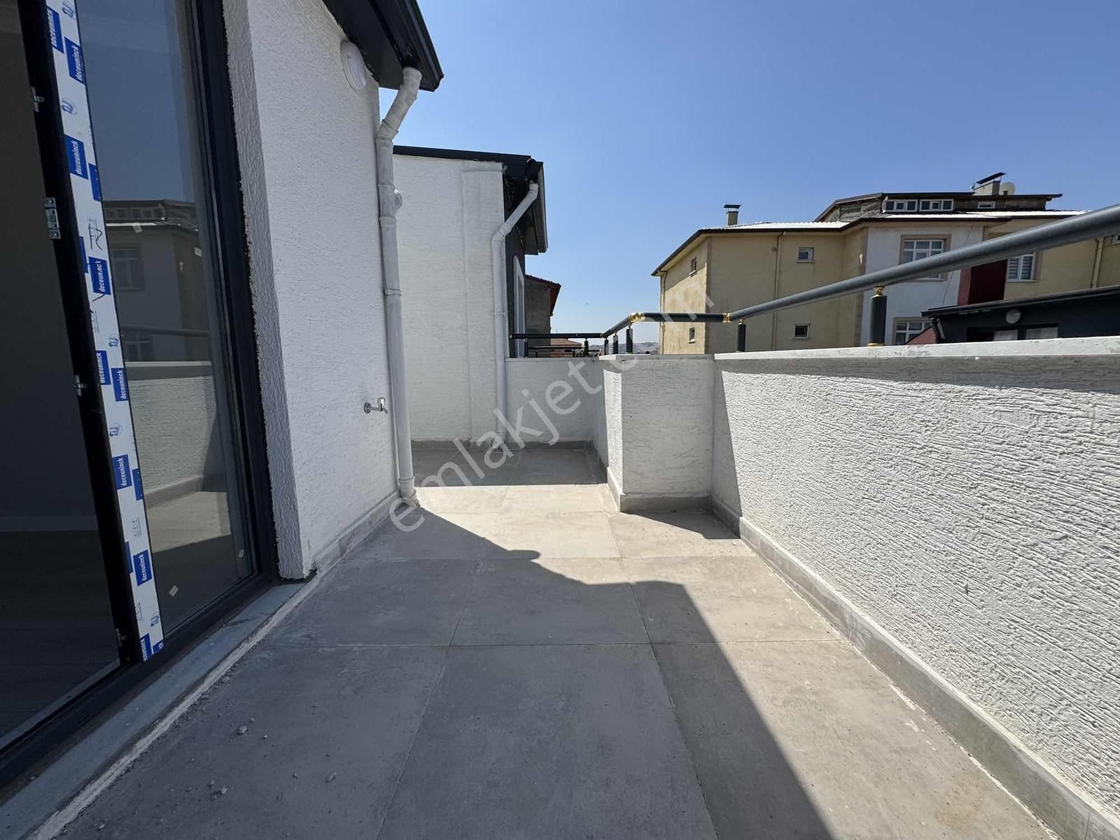 Marmaraya Komşu 4+1 Asansörlü Yerden Isıtmalı Dublex Daire - Görsel 20