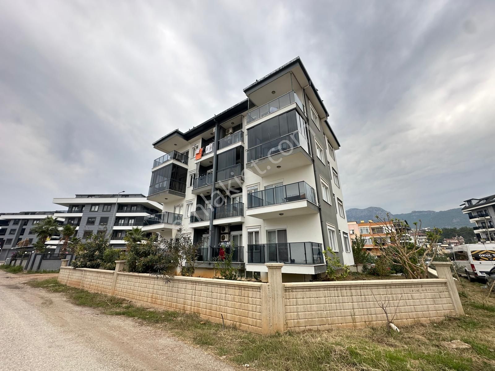 Alanya Oba Çarşamba'da Satılık 2+1 Ayrı Mutfak Daire - Görsel 12