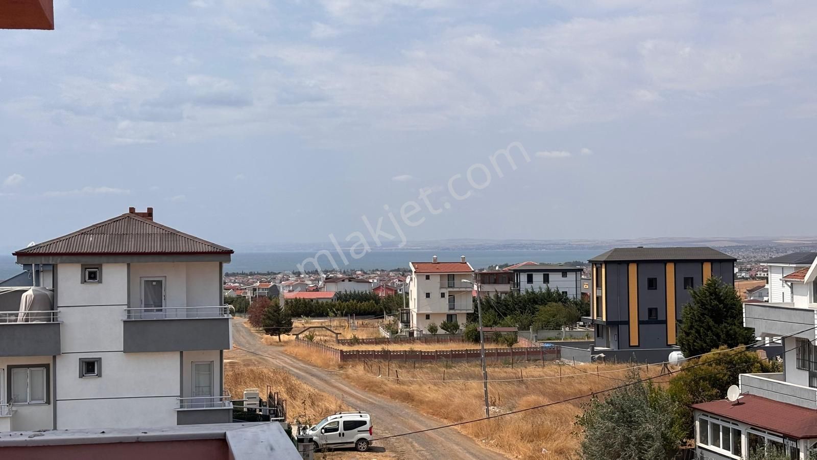 Marmara Ereğlisi’nde Yaz-kış Oturuma Uygun Satılık Villa! Kanat Emlak - Görsel 32