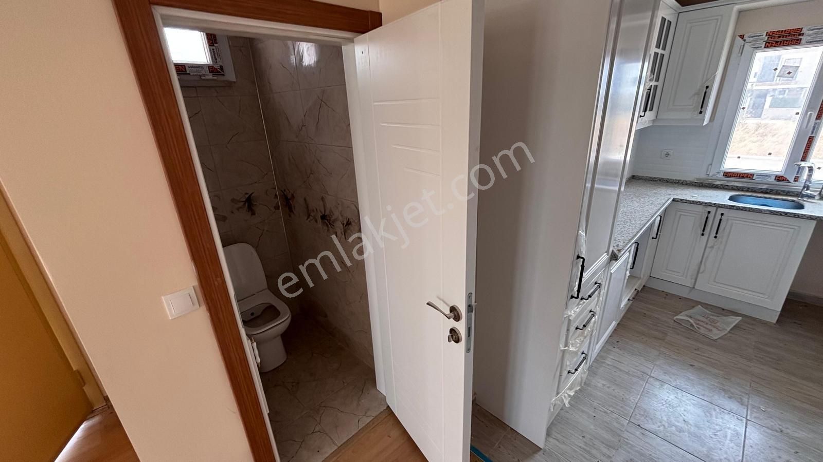 Marmara Ereğlisi’nde Yaz-kış Oturuma Uygun Satılık Villa! Kanat Emlak - Görsel 10