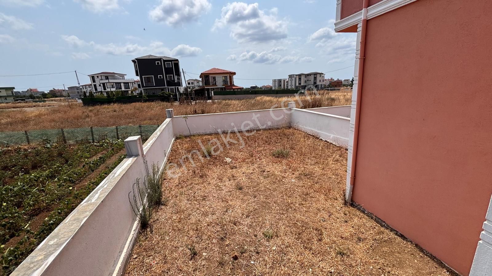 Marmara Ereğlisi’nde Yaz-kış Oturuma Uygun Satılık Villa! Kanat Emlak - Görsel 6