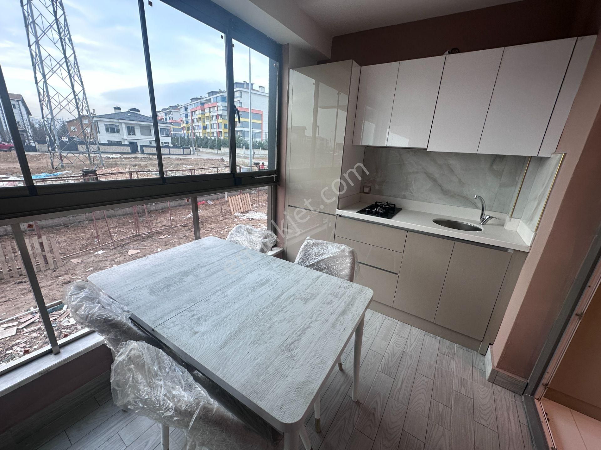 Gazze Caddesinde Örnek Park 4.5+1 Lüxs Daire - Görsel 11