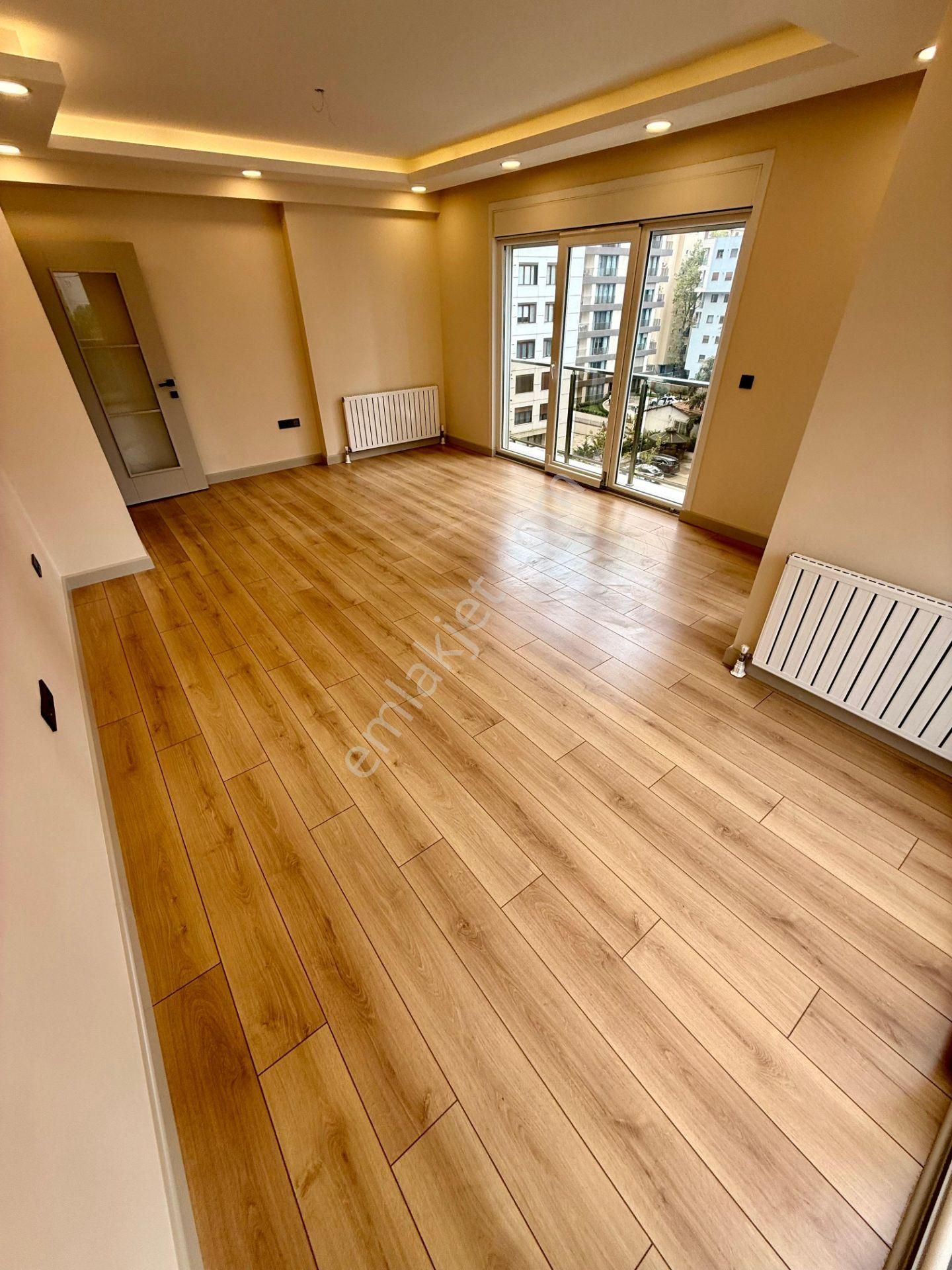 Konut Ve Ticari'den Havuzlu , Güvenlikli Sitede Caddeye Yakın Satılık 2+1 - Görsel 9