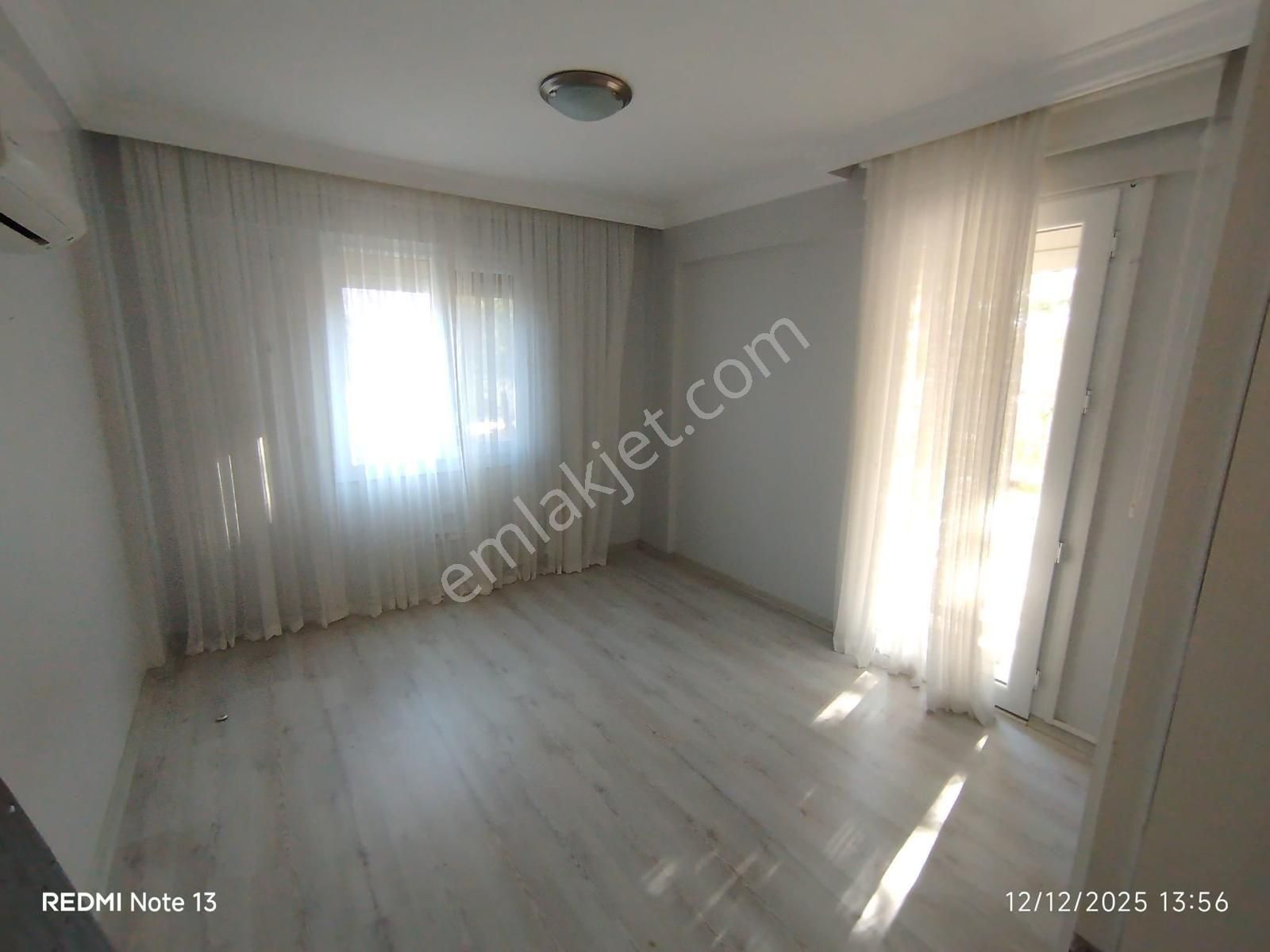 Kuşadası Sahil Sitelerinde Plaja Yakın Havuzlu Sitede Tek Müstakil Villa - Görsel 28