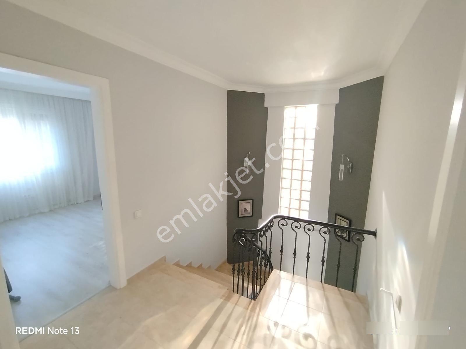 Kuşadası Sahil Sitelerinde Plaja Yakın Havuzlu Sitede Tek Müstakil Villa - Görsel 30