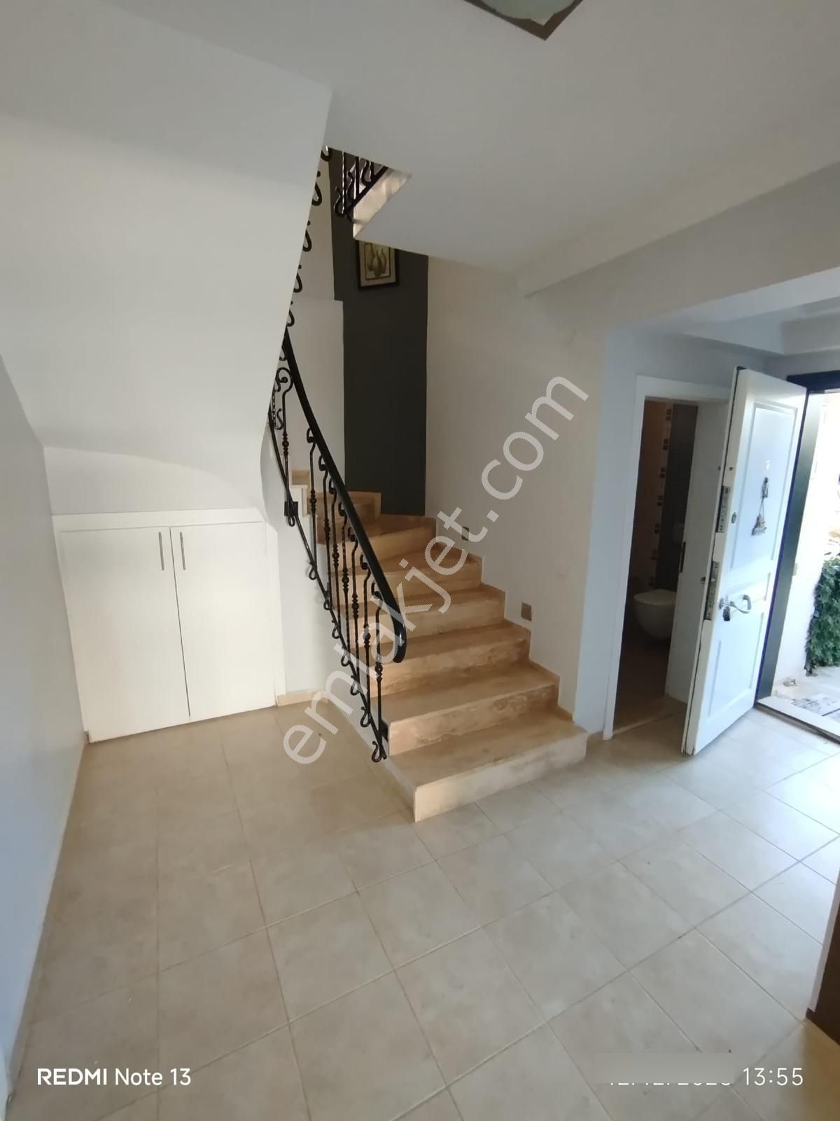 Kuşadası Sahil Sitelerinde Plaja Yakın Havuzlu Sitede Tek Müstakil Villa - Görsel 24