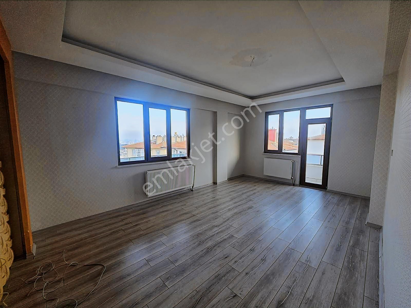 Kelebekler Vadisi Yakını Kiralık 3+1 Daire