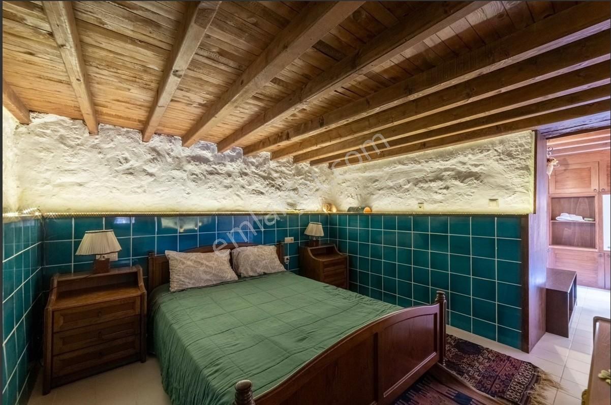 Bodrum Ortakentte Satılık Tarihî Taş Kule Ev 5+2 Özel Havuzlu - Görsel 15