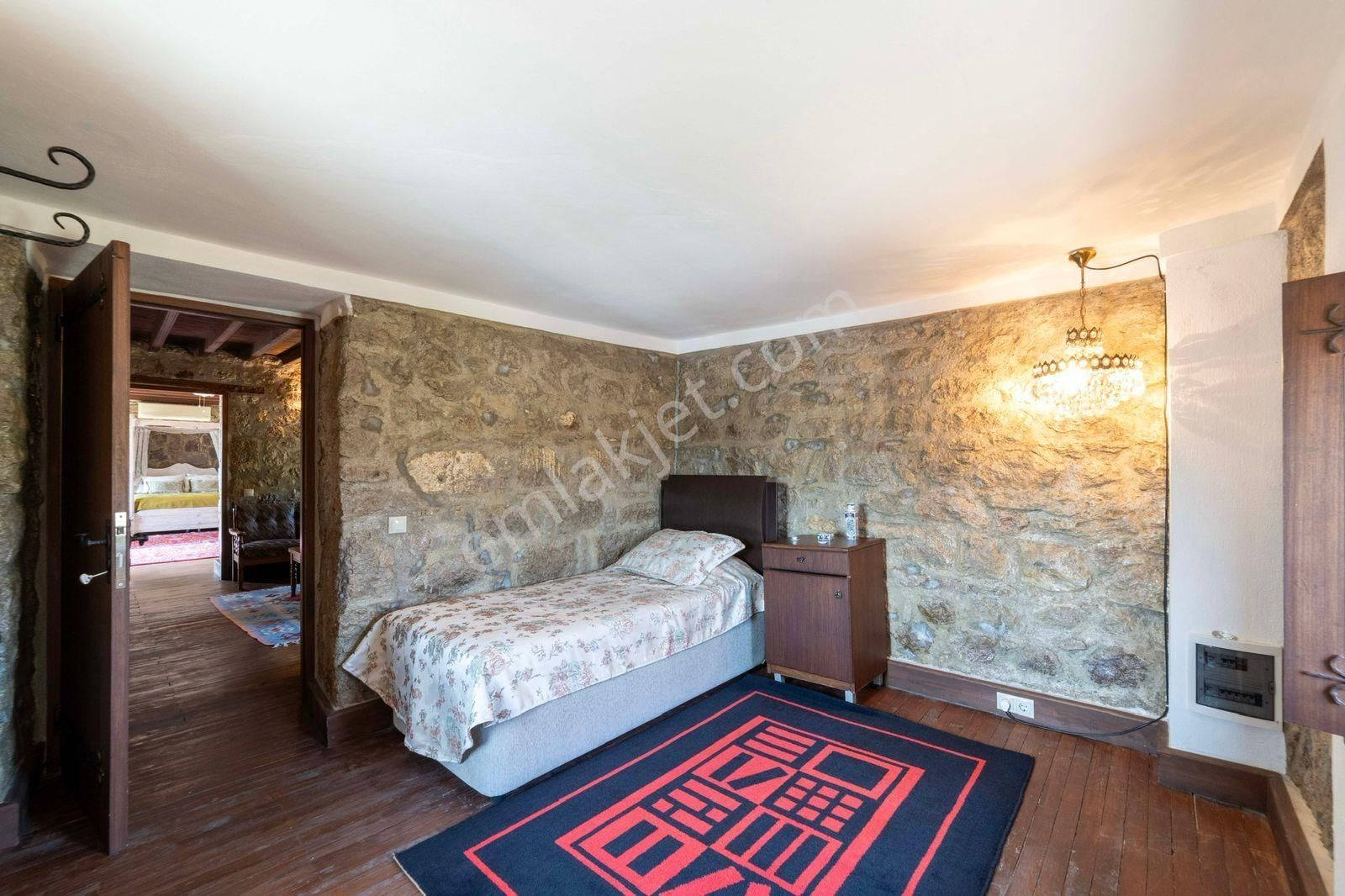 Bodrum Ortakentte Satılık Tarihî Taş Kule Ev 5+2 Özel Havuzlu - Görsel 20